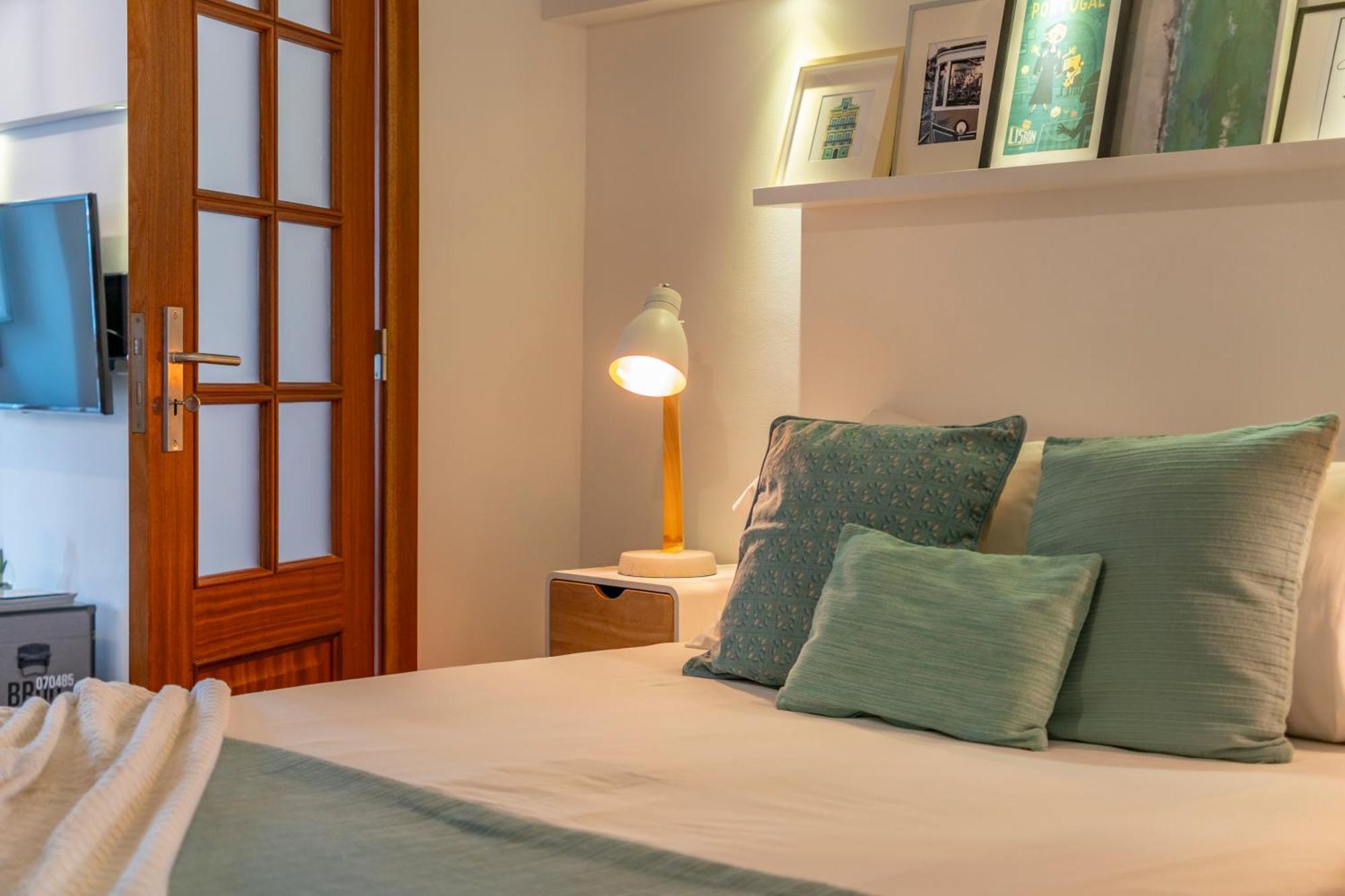 Superb Apartments Overlooking Graca In 리스본 객실 사진